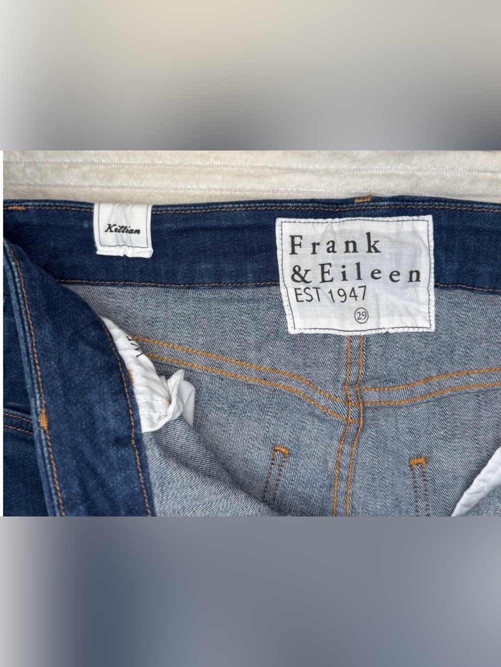 Frank & Eileen Killian Crop Flare Jeans, size 29 - Picture 7 of 8